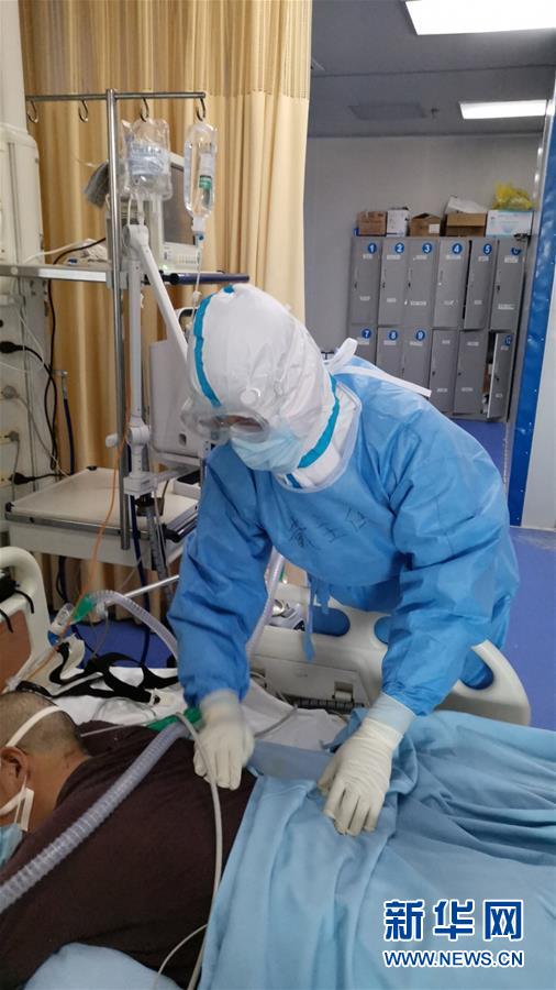 （一線抗疫群英譜·圖文互動）（2）“從高原奔赴平原，我們傾囊相助”——青海援湖北醫(yī)療隊女醫(yī)生戴春的故事 